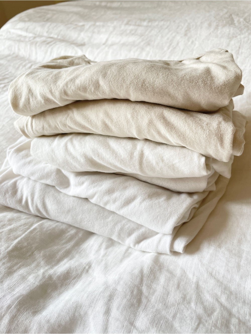 Old Navy Short Sleeve Tees in Cream and White